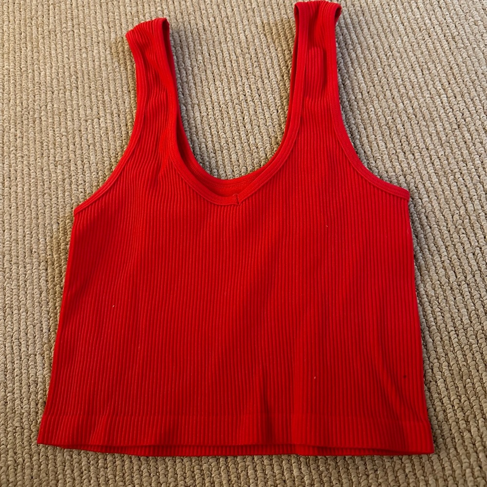 Red basic tank